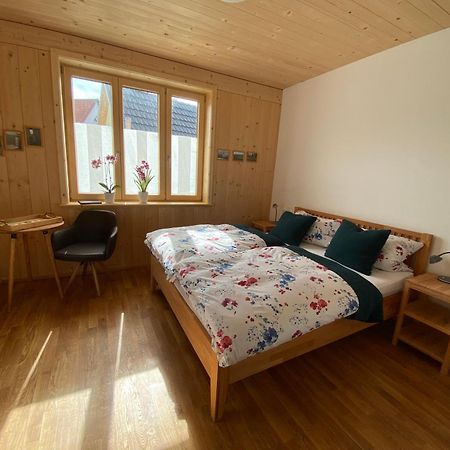Uebernachtung Beim Bio-Metzger "Zimmer Rosl" Mössingen Extérieur photo